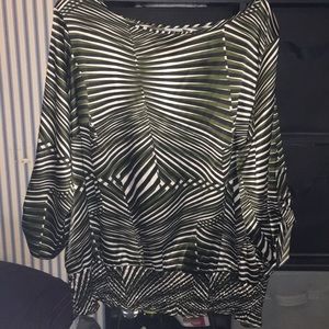 Silk TYPE Blouse with gathered elastic bottom